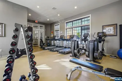 1112 The Plaza Tenafly NJ 07670