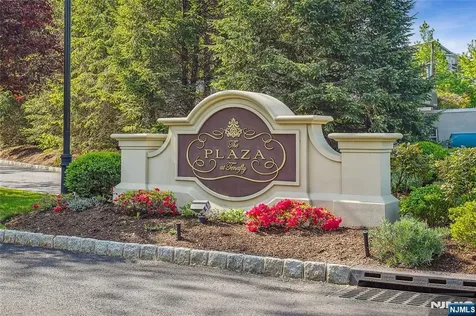 1112 The Plaza Tenafly NJ 07670