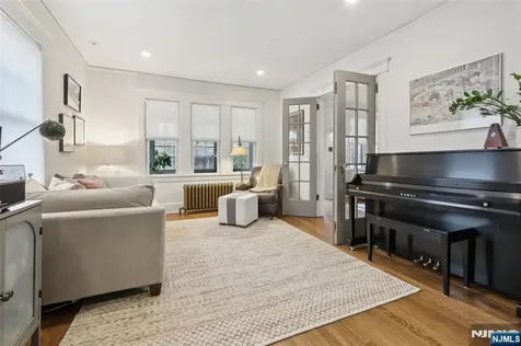 512 Ackerman Avenue Glen Rock NJ 07452