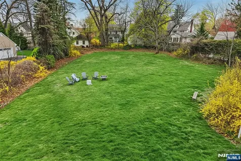 512 Ackerman Avenue Glen Rock NJ 07452