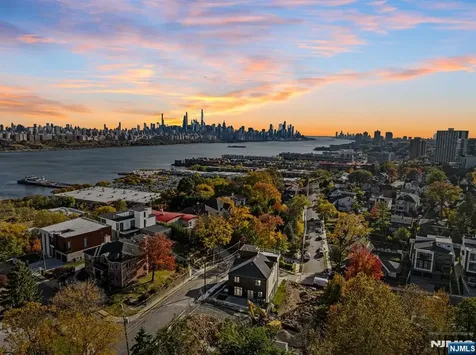 61 Edgewater Road Cliffside Park NJ 07010