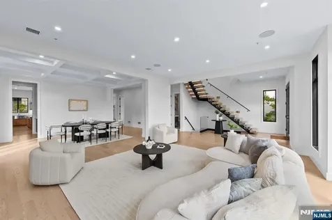 61 Edgewater Road Cliffside Park NJ 07010