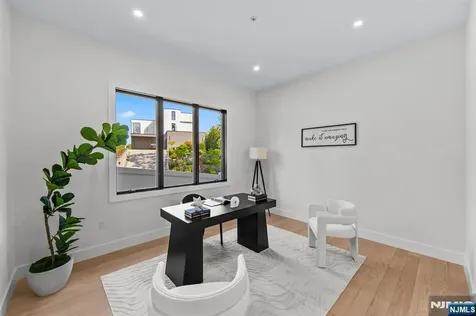61 Edgewater Road Cliffside Park NJ 07010