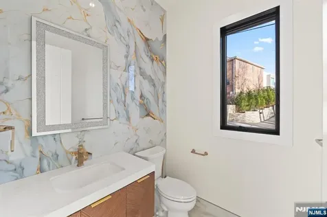 61 Edgewater Road Cliffside Park NJ 07010