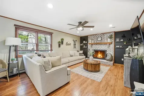 6 Robin Drive Jefferson Township NJ 07438