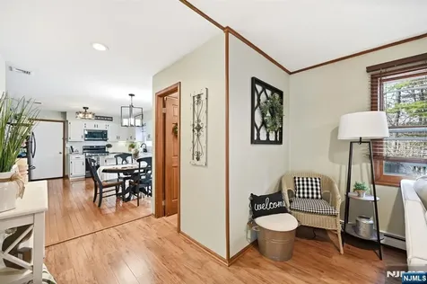 6 Robin Drive Jefferson Township NJ 07438