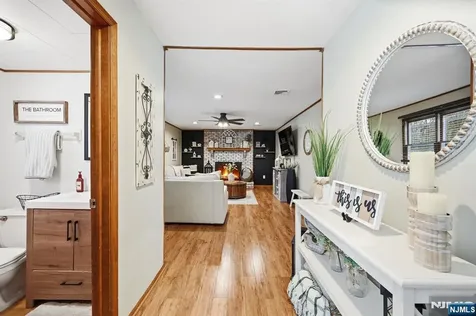 6 Robin Drive Jefferson Township NJ 07438