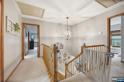 6 Robin Drive Jefferson Township NJ 07438