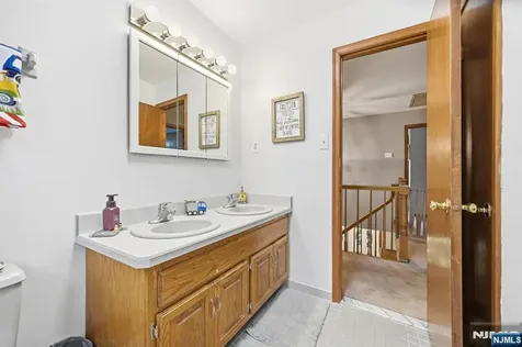 6 Robin Drive Jefferson Township NJ 07438