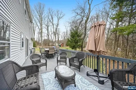 6 Robin Drive Jefferson Township NJ 07438