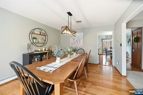 6 Robin Drive Jefferson Township NJ 07438