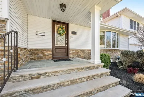 755 Neill Court Oradell NJ 07649