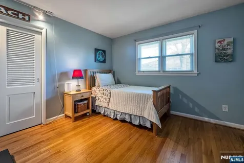 755 Neill Court Oradell NJ 07649