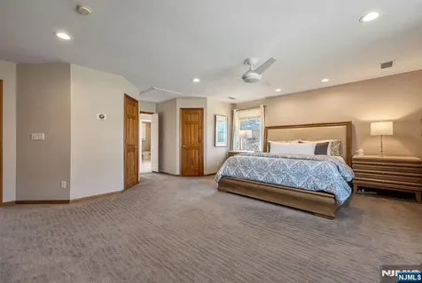 755 Neill Court Oradell NJ 07649