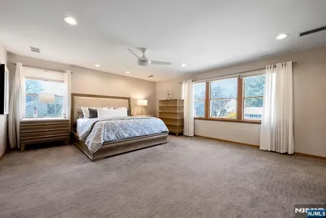 755 Neill Court Oradell NJ 07649
