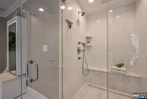 755 Neill Court Oradell NJ 07649