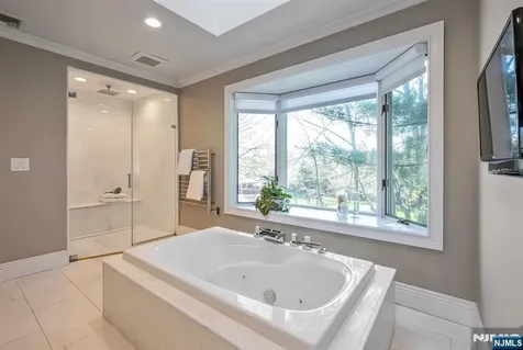 755 Neill Court Oradell NJ 07649