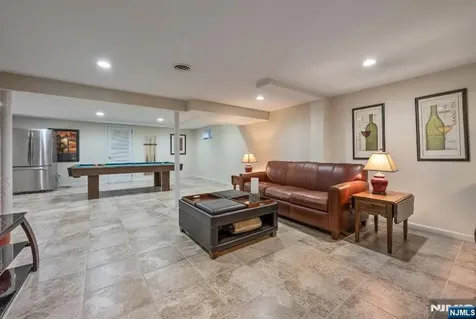 755 Neill Court Oradell NJ 07649