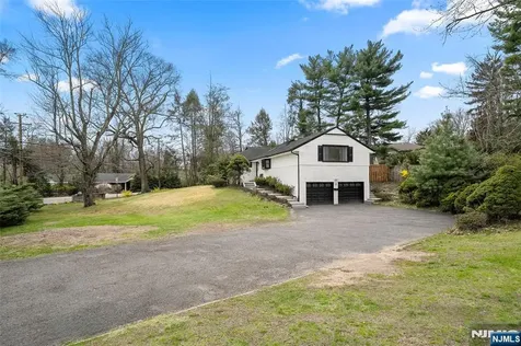 7 Wierimus Lane Hillsdale NJ 07642