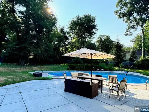 7 Wierimus Lane Hillsdale NJ 07642