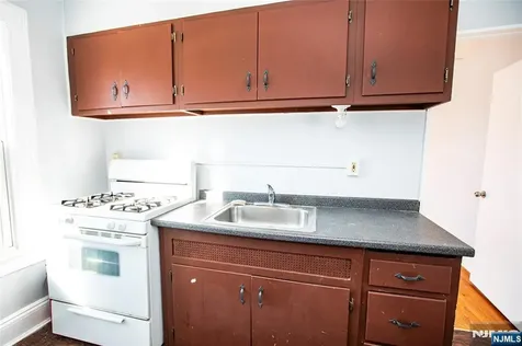 472 Passaic Street Hackensack NJ 07601