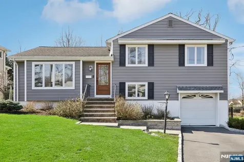 67 Woodland Avenue Verona NJ 07044