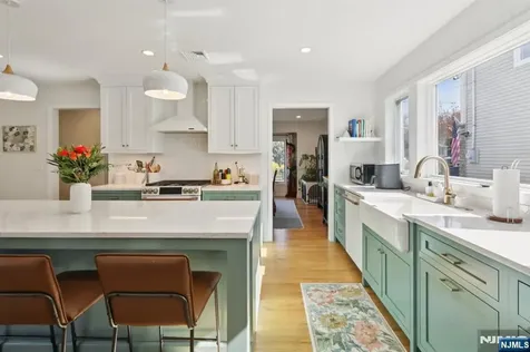 67 Woodland Avenue Verona NJ 07044
