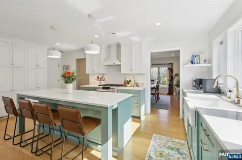 67 Woodland Avenue Verona NJ 07044