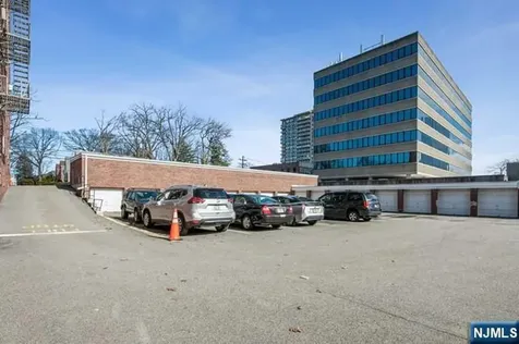 326 N Bridge Plaza Fort Lee NJ 07024