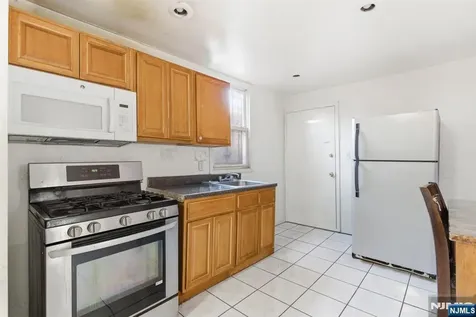 402 15th Street Newark NJ 07103