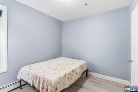 402 15th Street Newark NJ 07103