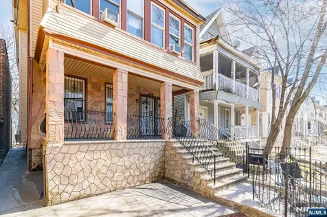 402 15th Street Newark NJ 07103