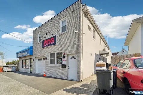 593 New York Avenue Lyndhurst NJ 07071