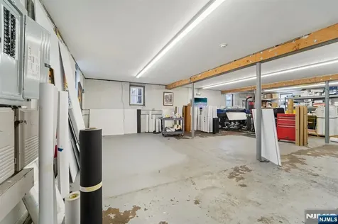 593 New York Avenue Lyndhurst NJ 07071