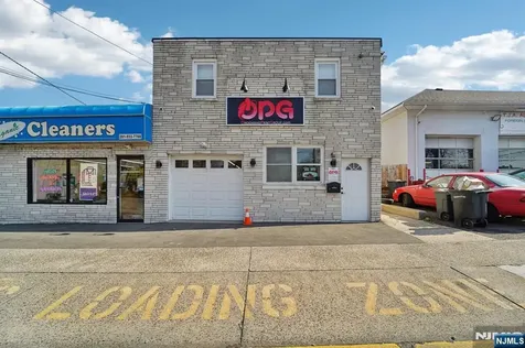 593 New York Avenue Lyndhurst NJ 07071