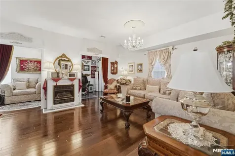 3 Stuyvesant Avenue Kearny NJ 07032