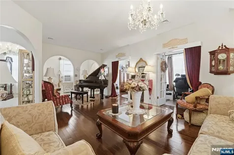 3 Stuyvesant Avenue Kearny NJ 07032
