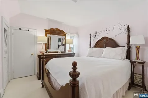 3 Stuyvesant Avenue Kearny NJ 07032