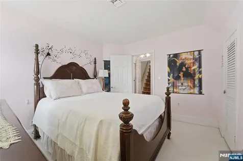 3 Stuyvesant Avenue Kearny NJ 07032