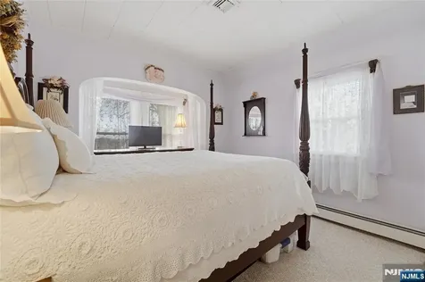 3 Stuyvesant Avenue Kearny NJ 07032