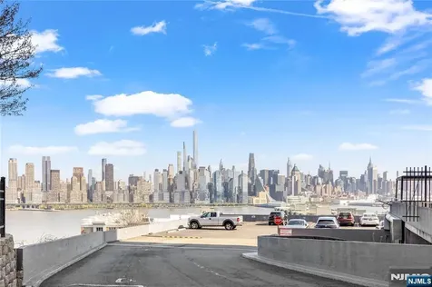 6050 Kennedy Boulevard West New York NJ 07093
