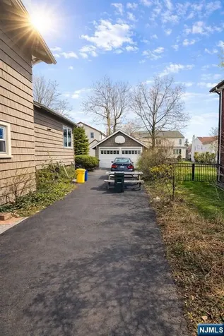 327 Rutland Avenue Teaneck NJ 07666