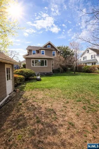 327 Rutland Avenue Teaneck NJ 07666