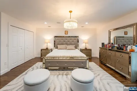 144 Silleck Street Clifton NJ 07013