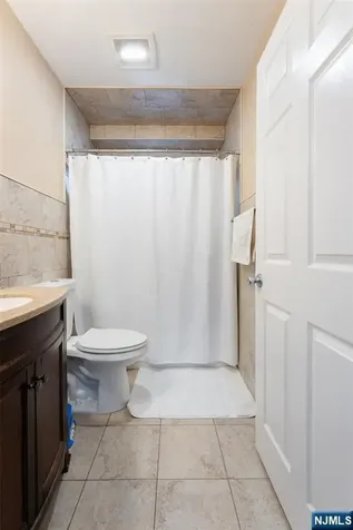 144 Silleck Street Clifton NJ 07013