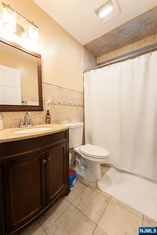 144 Silleck Street Clifton NJ 07013