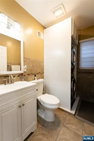 144 Silleck Street Clifton NJ 07013
