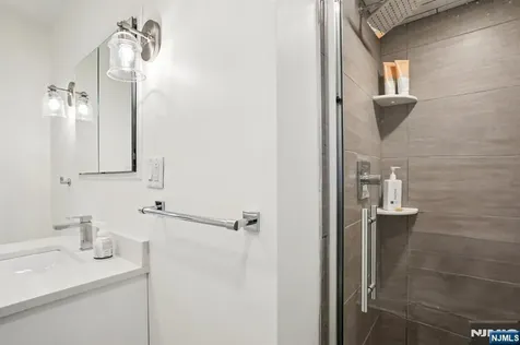 29 Park Avenue Newton NJ 07860