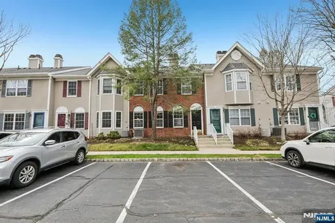 2071 Drake Court Mahwah NJ 07430