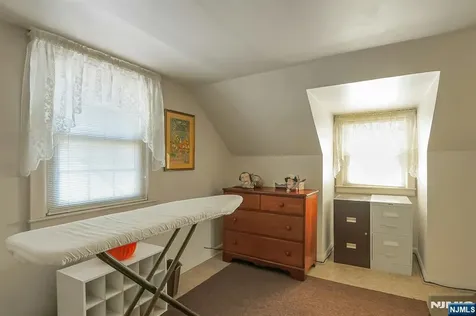 149 Park Drive New Milford NJ 07646